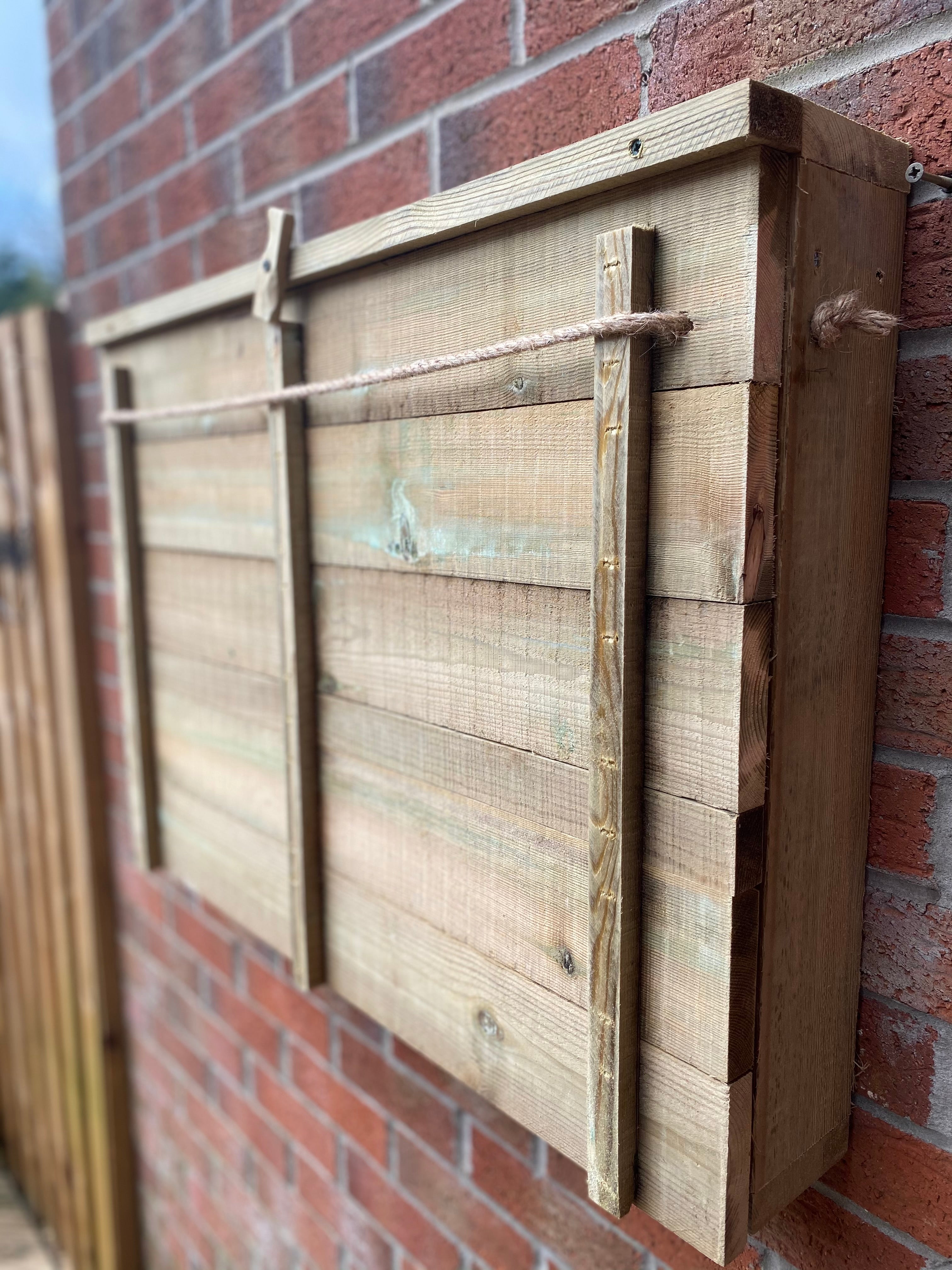 Garden Bar – Wall Mounted Outdoor Bar