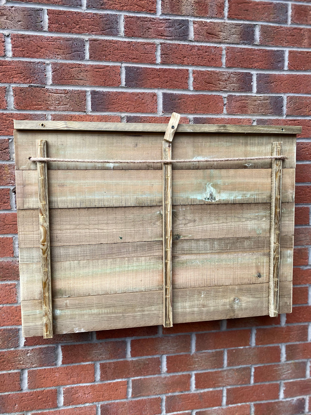 Garden Bar – Wall Mounted Outdoor Bar