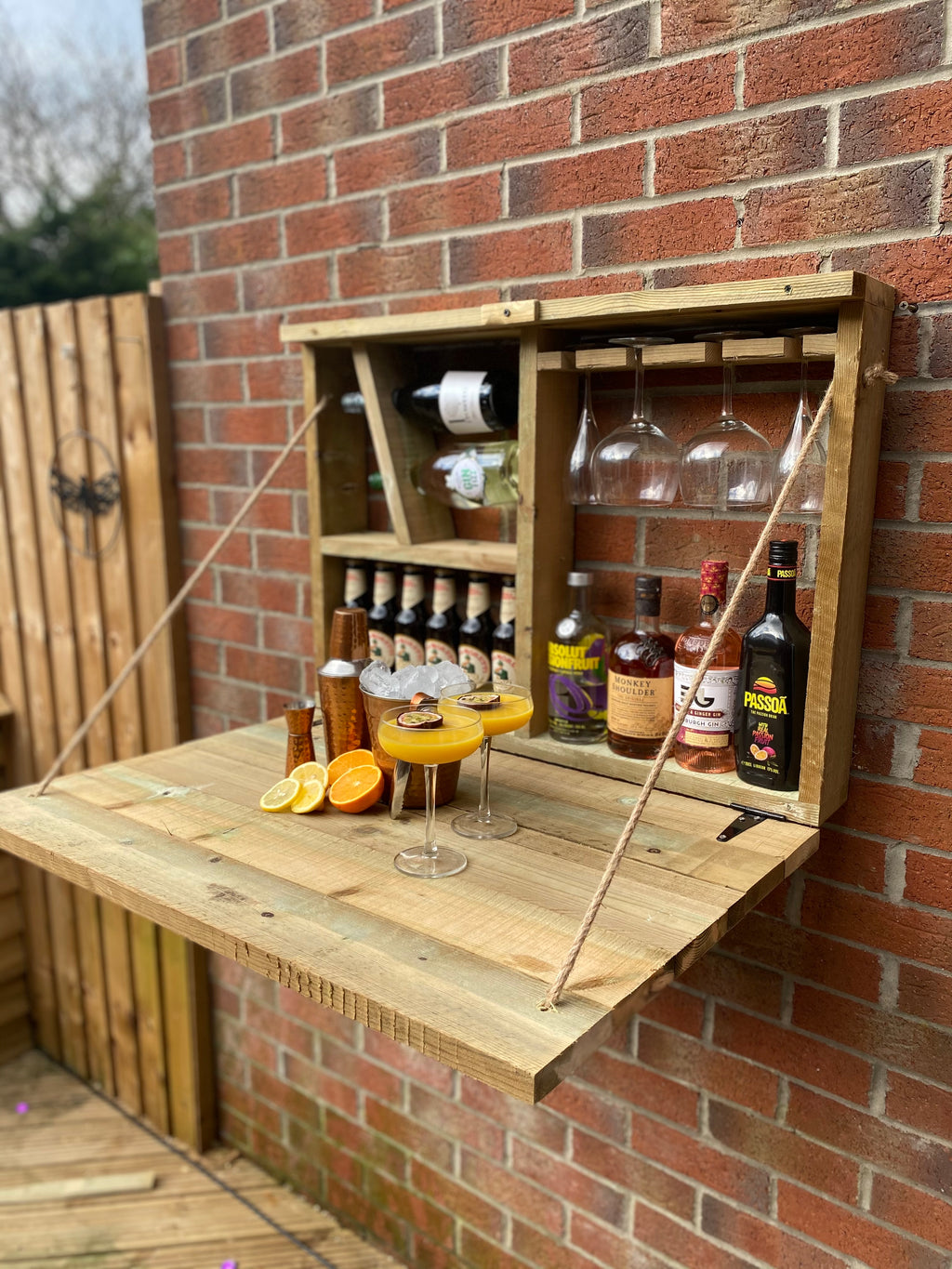 Garden Bar – Wall Mounted Outdoor Bar